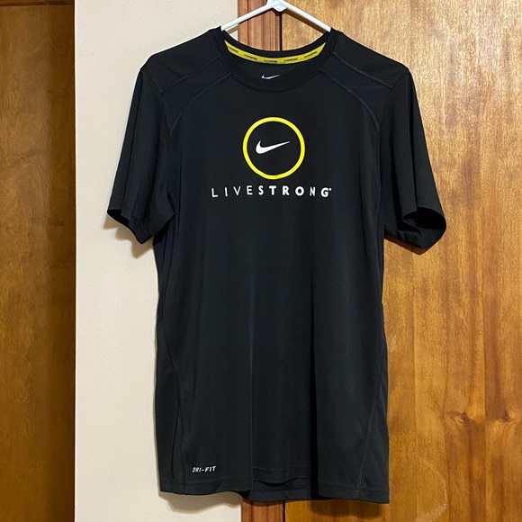 Men’s Nike Live Strong Shirt Size Small - Picture 1 of 3
